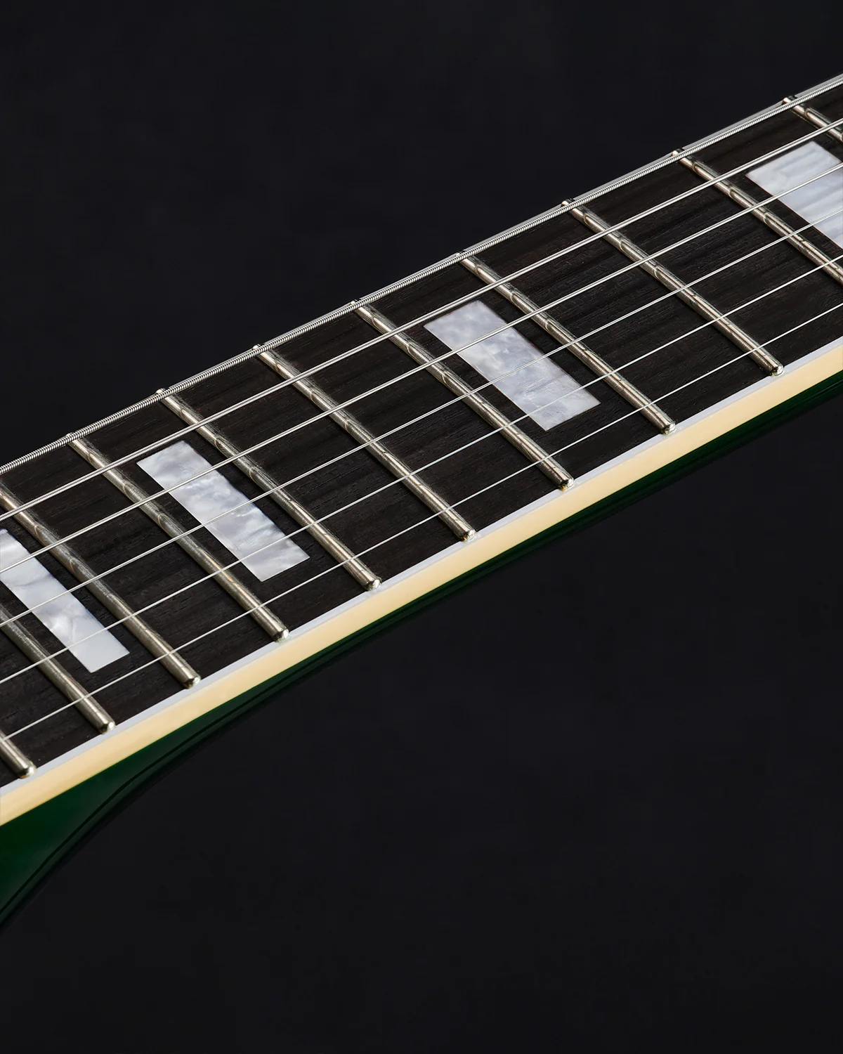 WestCreek Revenge Right Handed Electric Guitar (Green lizard) - Image 6