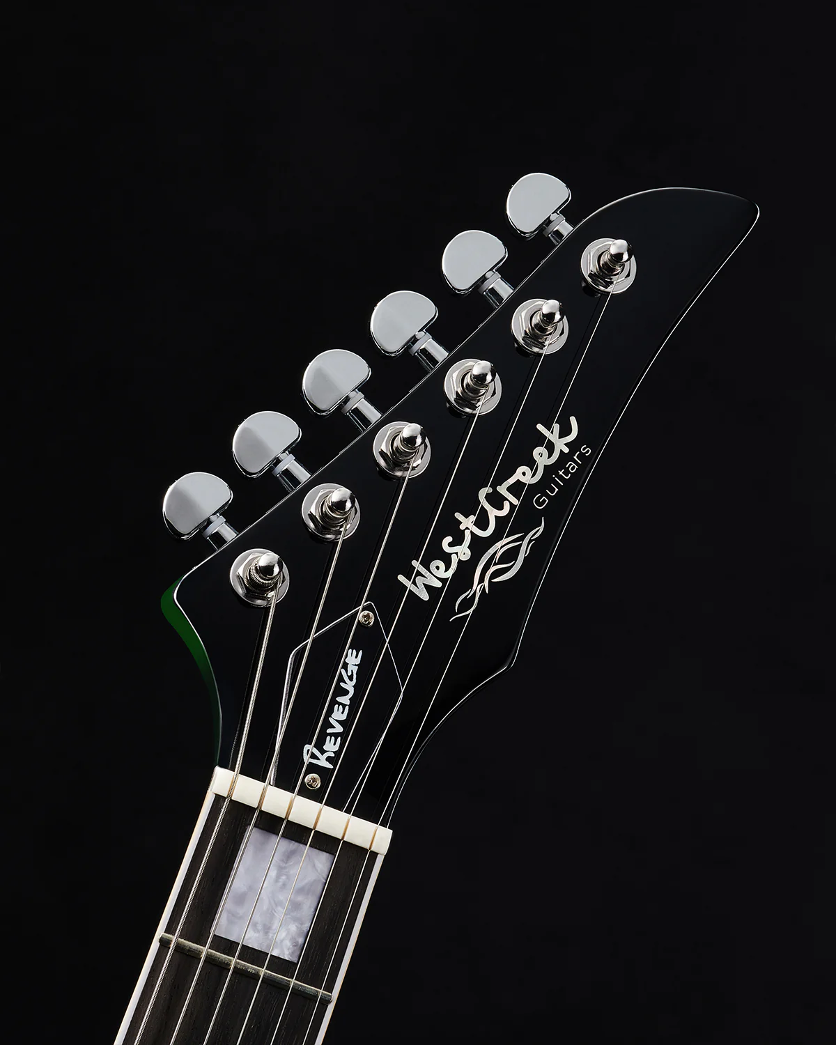 WestCreek Revenge Right Handed Electric Guitar (Green lizard) - Image 7