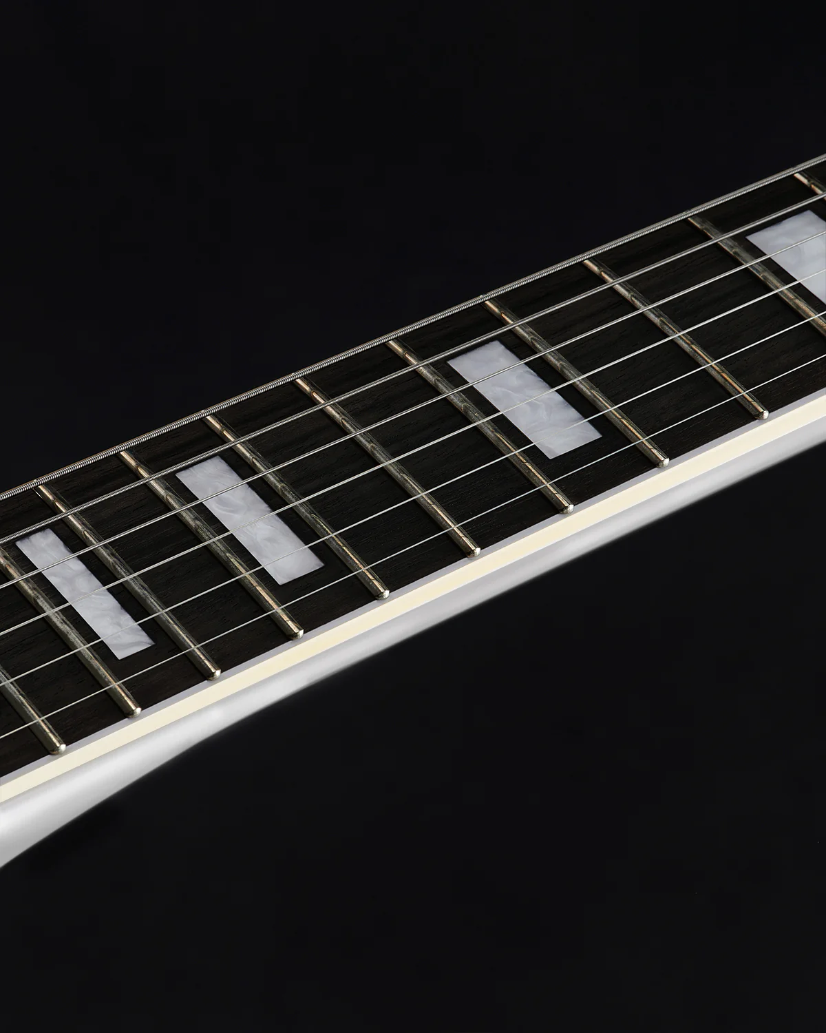 WestCreek Revenge Right Handed Electric Guitar (White) - Image 5